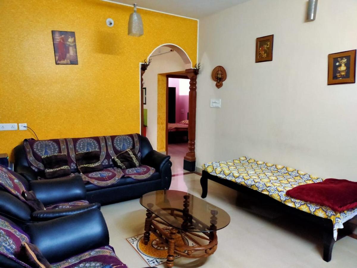 Maanyatha Home Stay Manipal Buitenkant foto