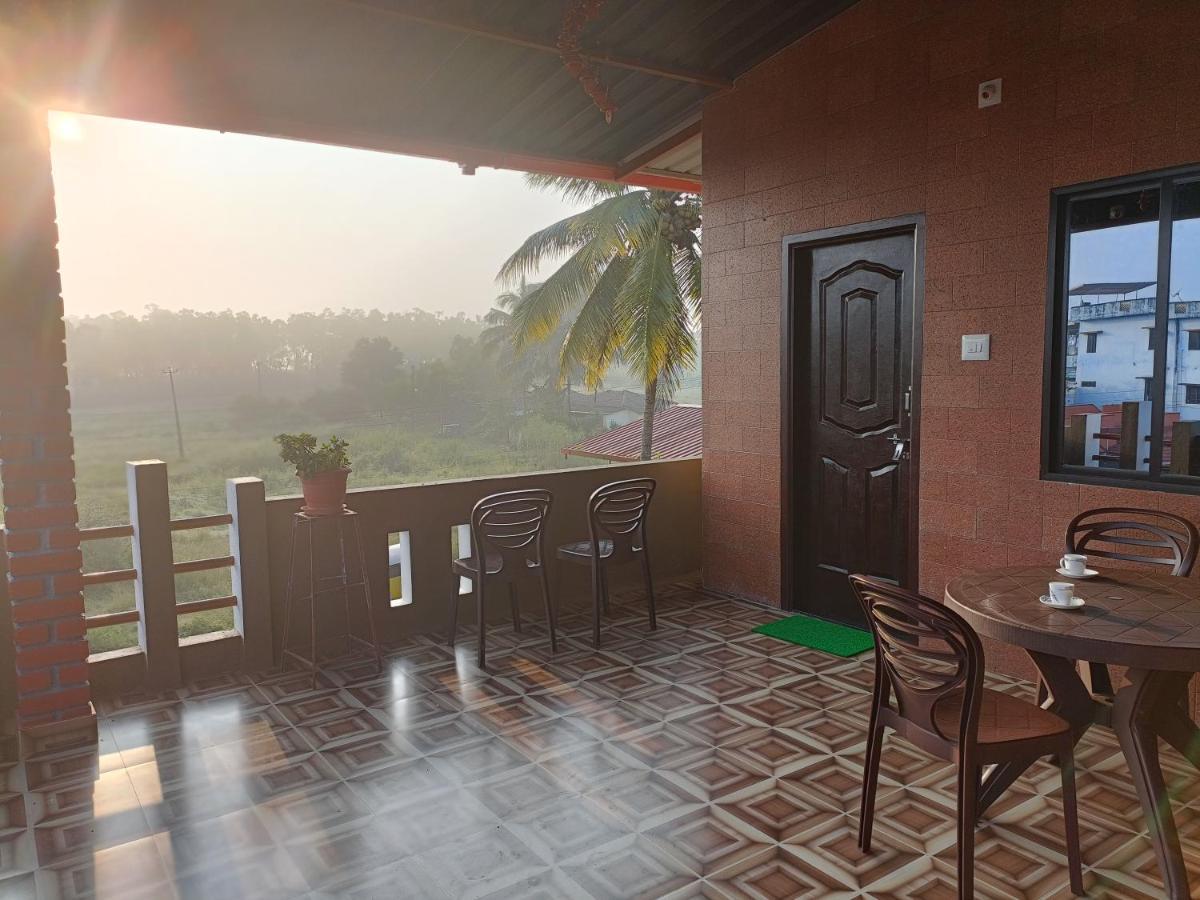 Maanyatha Home Stay Manipal Buitenkant foto
