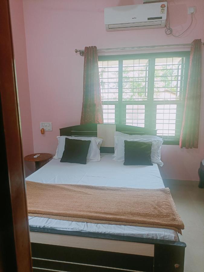 Maanyatha Home Stay Manipal Buitenkant foto