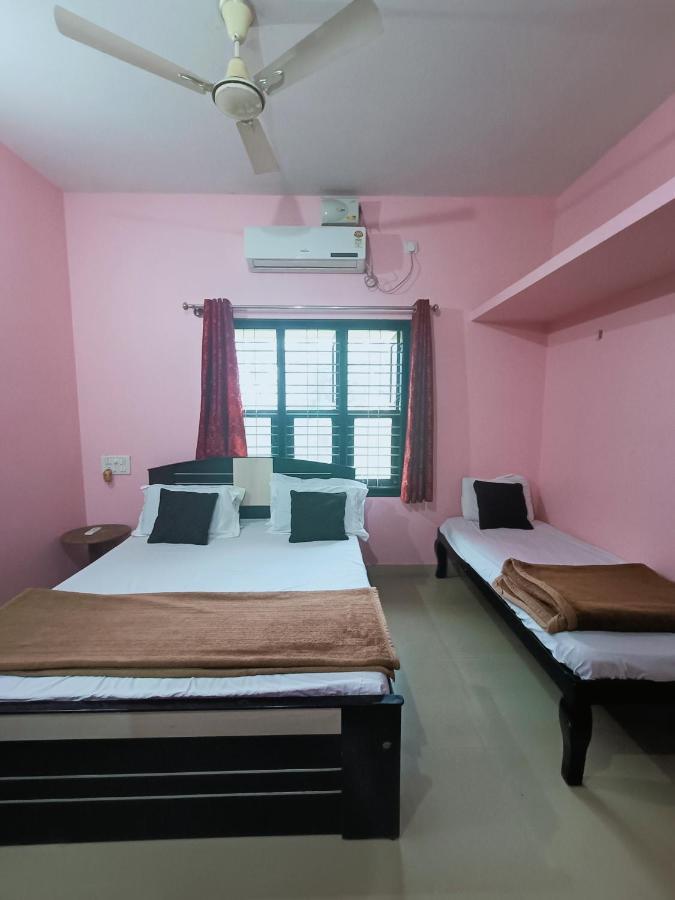 Maanyatha Home Stay Manipal Buitenkant foto