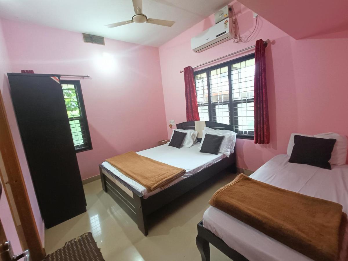 Maanyatha Home Stay Manipal Buitenkant foto