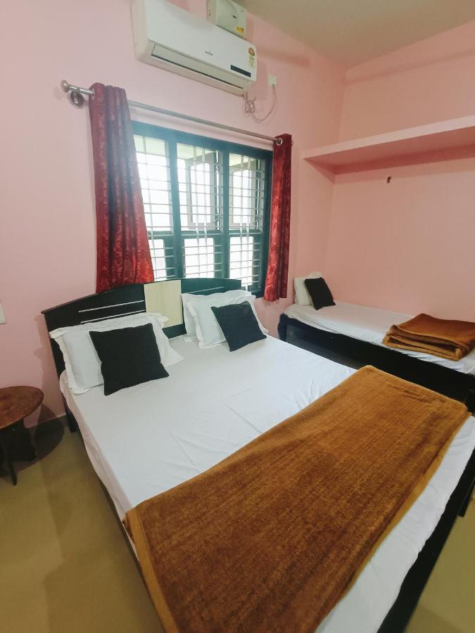 Maanyatha Home Stay Manipal Buitenkant foto